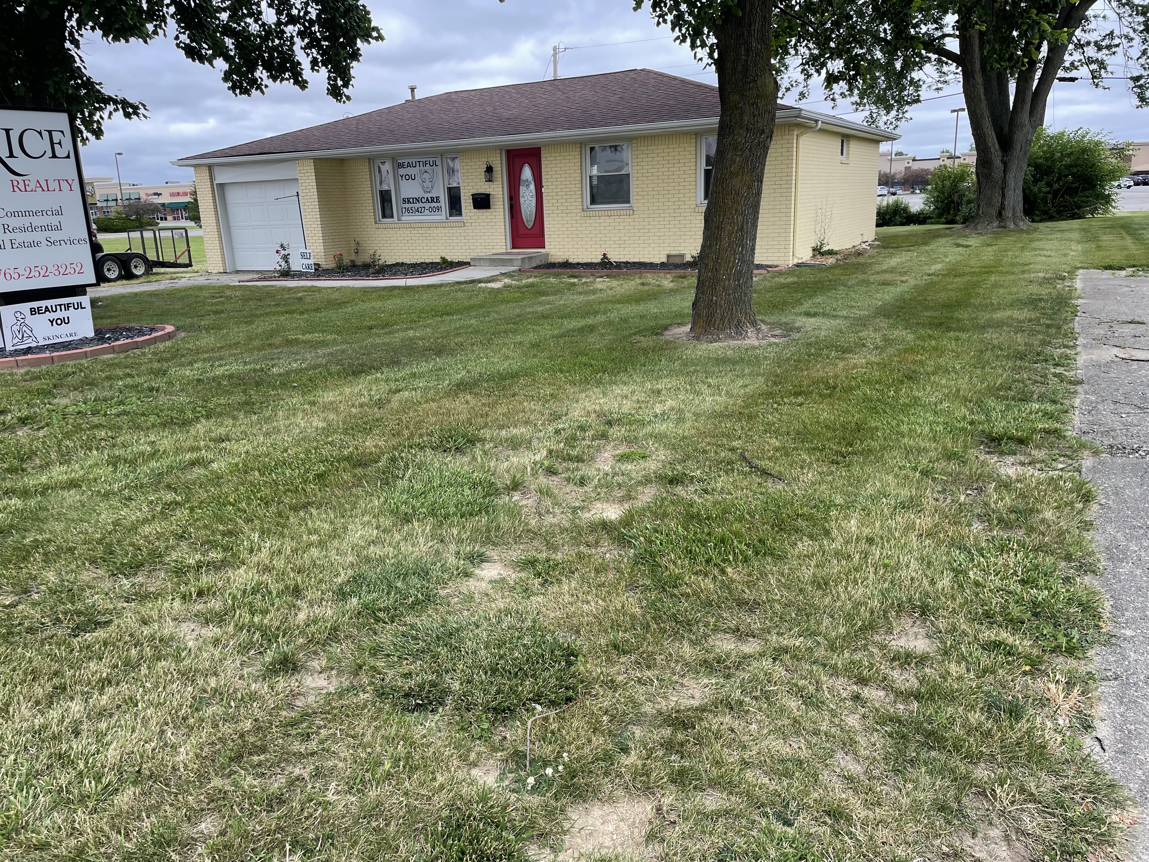 Commercial Lawn Care 3