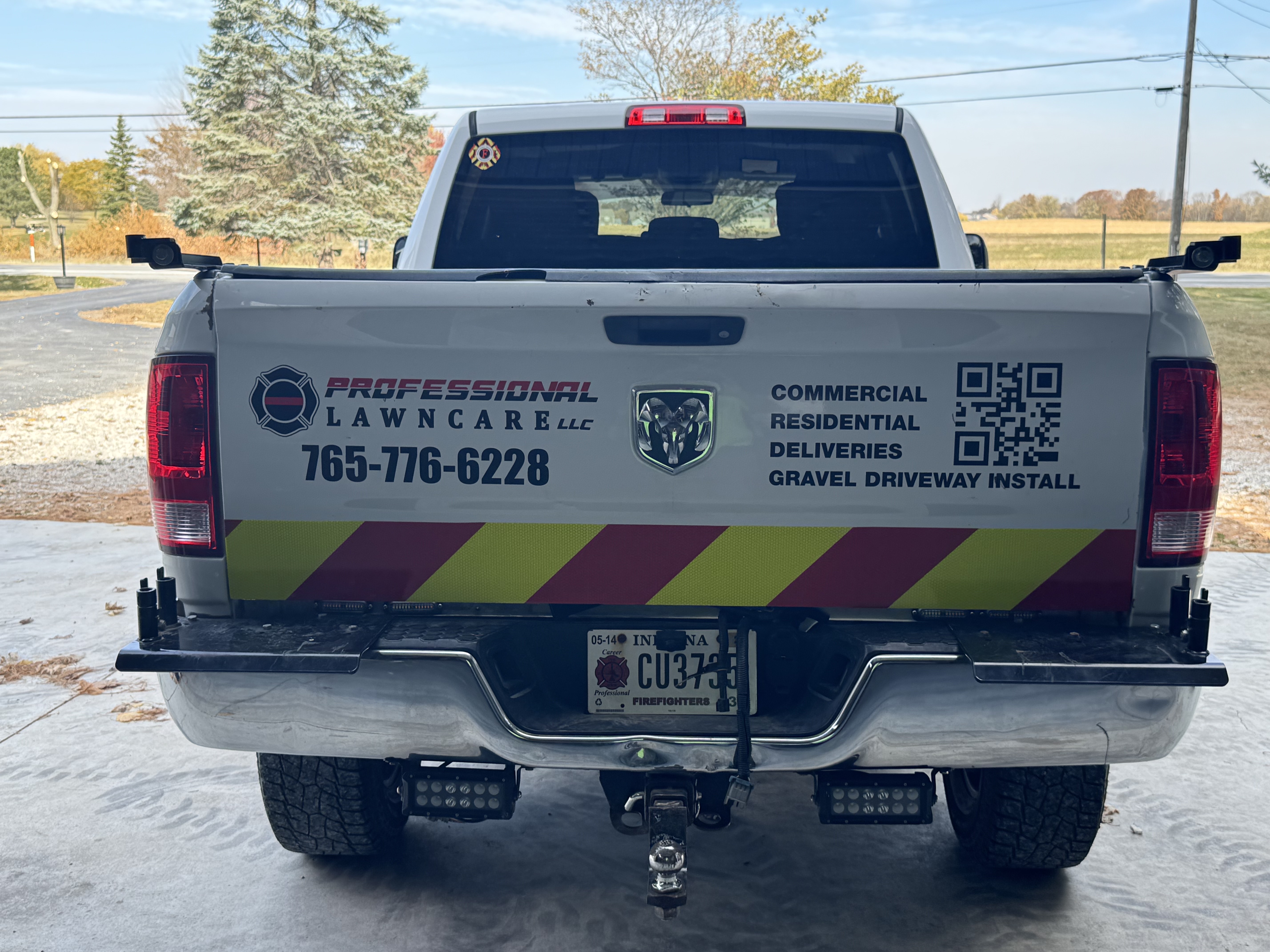 Professional Lawn Care Truck 2